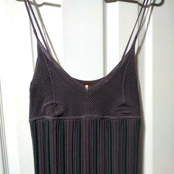 Free People Women' Sweater Dress Mauve Knit Spaghetti Silk Blend Mini. Small. - Picture 3 of 9